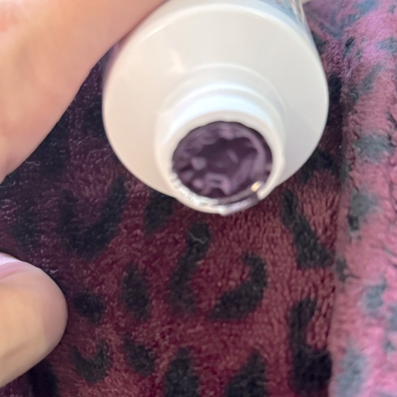 FIRST AID BEAUTY DEEP CLEANSER WITH RED CLAY - Picture 5 of 5